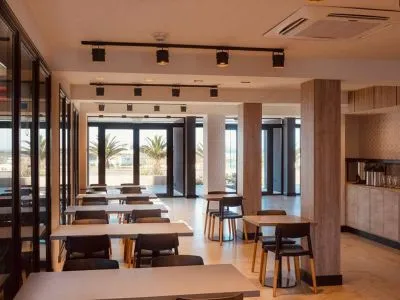 4-star Hotels Arena Suites