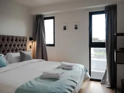 4-star Hotels Arena Suites