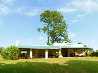 Yporá Lodge Lodges  en  Esteros del Iberá