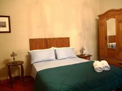Albergues/Hostels Casa del Parque Urquiza