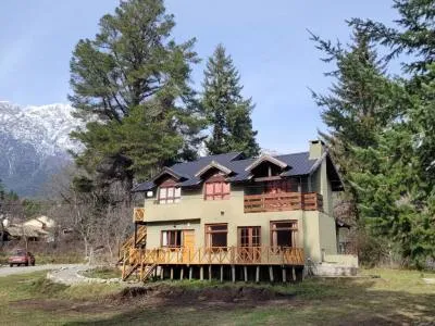 La Margarita Cabins  in  El Bolsón