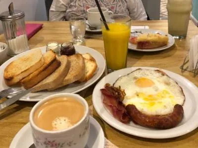 Bulevú Cafetería Coffee-shops  in  Trelew