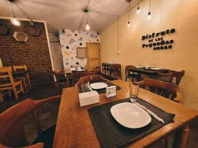 Rotiseria Don Pedro Restaurants  in  Piedra del Águila