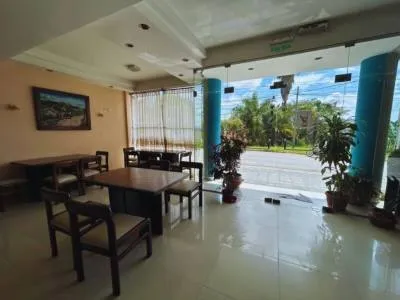 Hoteles Las Lomas Hotel