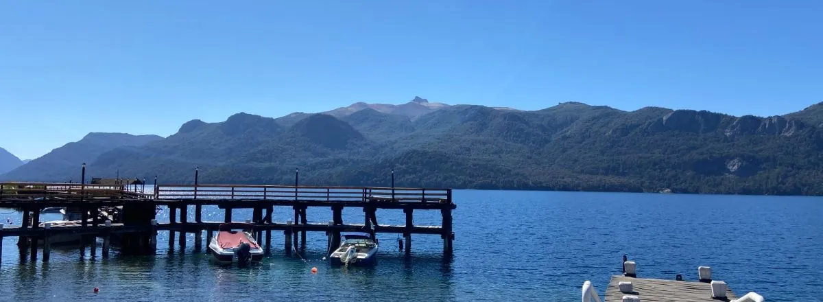 Paseos Lacustres Peak Boat Rental