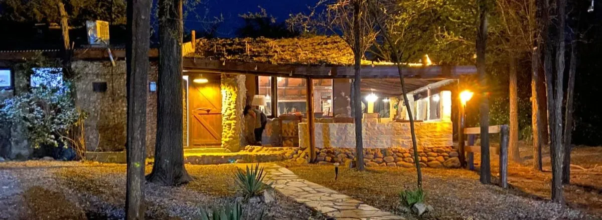 Restaurants La Cala Restaurante de Campo & Vinos