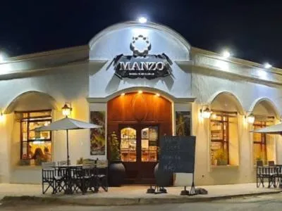 Manzo Bodegón de carnes Restaurants  in  Los Reartes