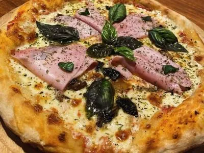 Pizza Shops Igloo Reartes Pizzeria