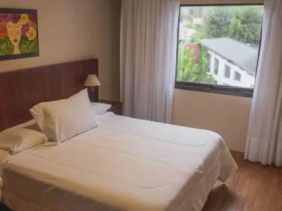 Hotels lhirondelle Hostal