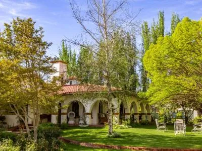 Casona La Chiquita Inns  in  Chacras de Coria