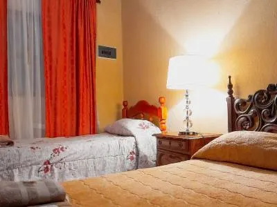 Hostelries La Casa Encantada Inn