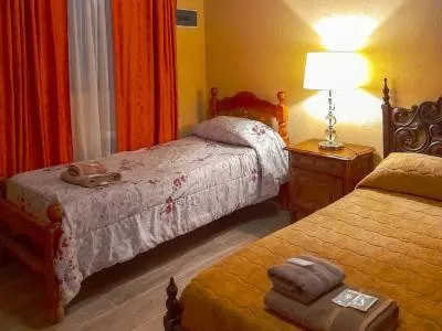 Hostelries La Casa Encantada Inn