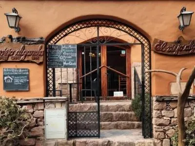 El Viejo Algarrobo Inn