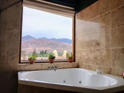 Cabins La Quebrada Enigmática