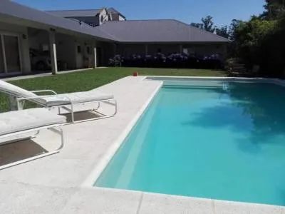 Hostelries Hostería Ruphay 