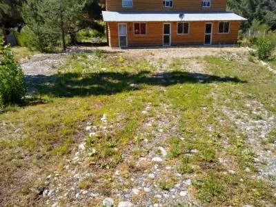 Cabins Manos de El Bolsón cabins and vineyard