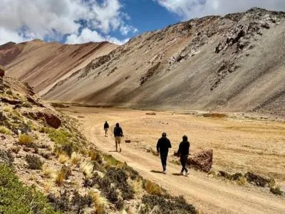 Agencias de viajes y turismo Salir del Cráter 