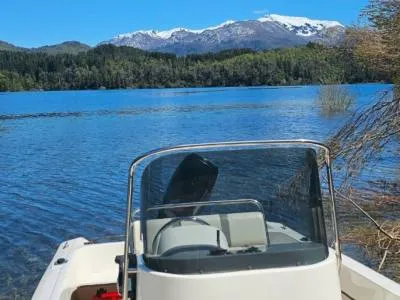 Paseos Lacustres Caleufu Alquiler de Lanchas y Paseos