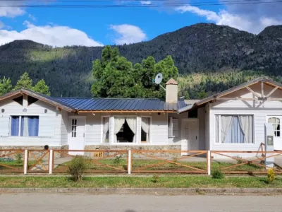 JV hospedaje Cabins  in  Lago Puelo