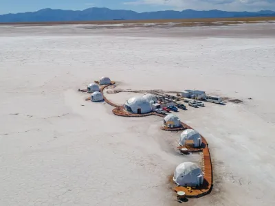 Domos & Glamping Pristine Salinas Grandes Luxury Camp