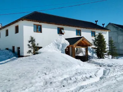 Maneco Hostel Albergues/Hostels  en  Caviahue