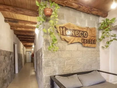 Albergues/Hostels Maneco Hostel