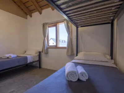 Albergues/Hostels Maneco Hostel