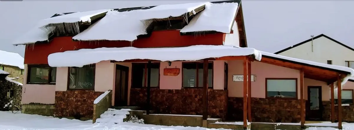 Hosterías Rosaleda Bed and Breakfast