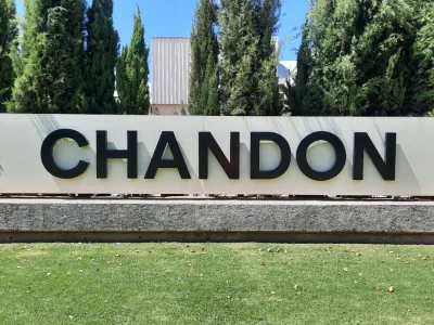 Agencias de viajes y turismo Savage Wine