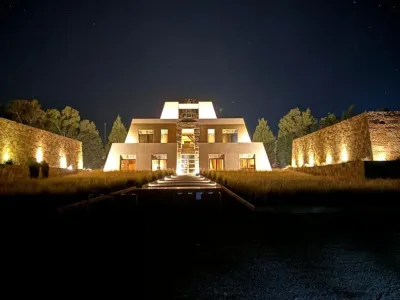 Agencias de viajes y turismo Savage Wine