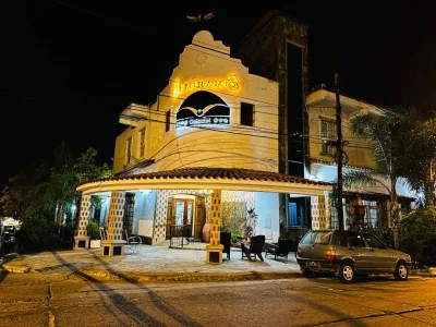 Hotel Semiramis Colonial