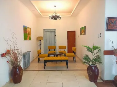 Hoteles 2 estrellas Hotel Semiramis Colonial