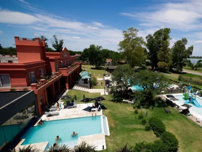 Hotels Howard Johnson by Wyndham Chascomús