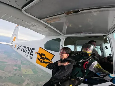 Parachute Jumping Skydive Center