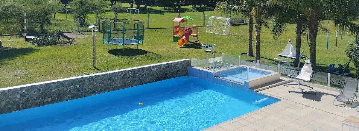 Apart Hoteles Las Albahacas Cabañas y Apart