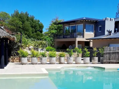 Hill House Tandil Apart Hotels  in  Tandil