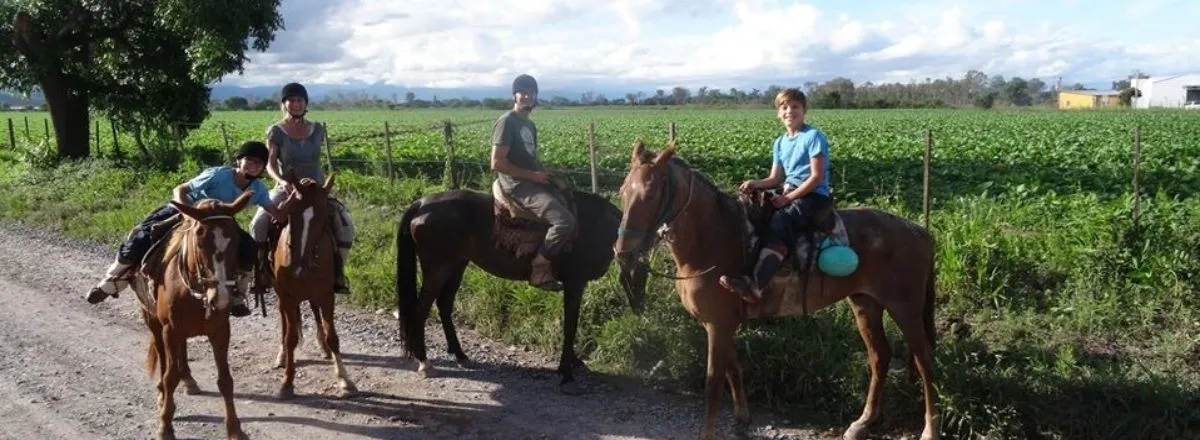 Horseback Riding Trips Sayta Ranch - Cabalgatas Salta