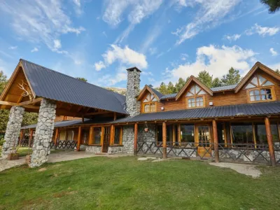  Melewe Moquehue Hosteria & Cabañas Cabañas  en  Villa Pehuenia