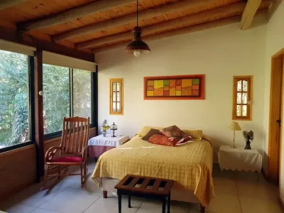 Cabins Encuentro de Arroyos Casa de troncos 