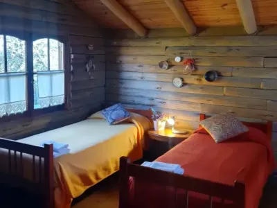 Cabins Encuentro de Arroyos Casa de troncos 