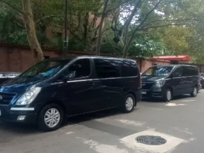 Traslados / Transfers BairesVans Traslados Ejecutivos y Privados