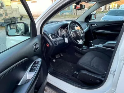Car rental Amelio Ortiz Car Rental