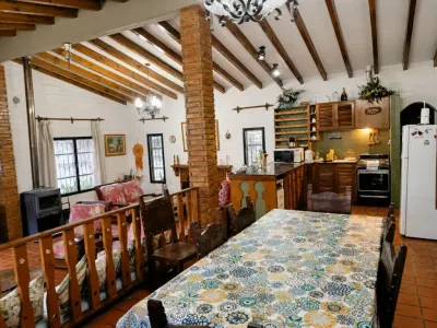 Cabañas Complejo Finca Los Aromos Casa de campo y cabañas