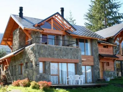 Casa del Bosque Apart Hoteles 3 estrellas  en  Villa La Angostura