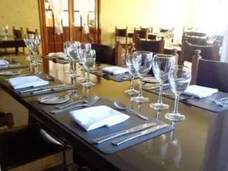 Posada de los Sauces Restaurants  in  Río Grande