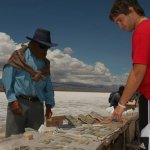 Comprando un valioso recuerdo