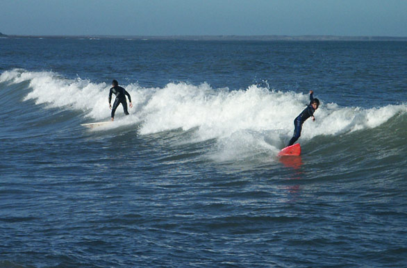 Surf en Playa Unión