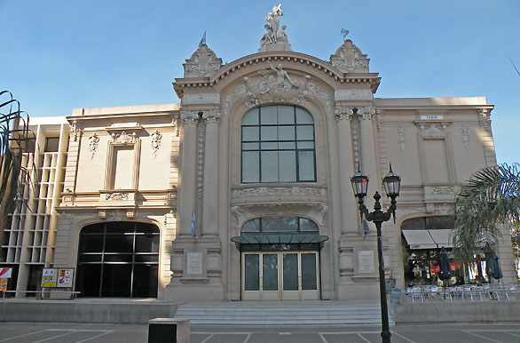 Teatro Municipal 1º de Mayo