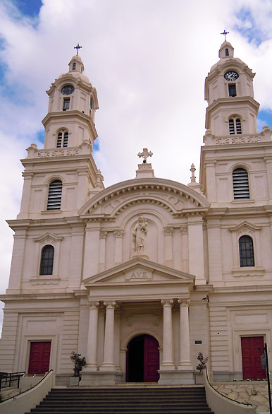 Frente de la Catedral, C de Patagones